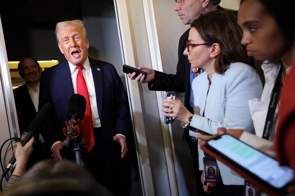 "التعريفات الثانوية".. أداة خطيرة تريد الولايات المتحدة استخدامها ضد إيران