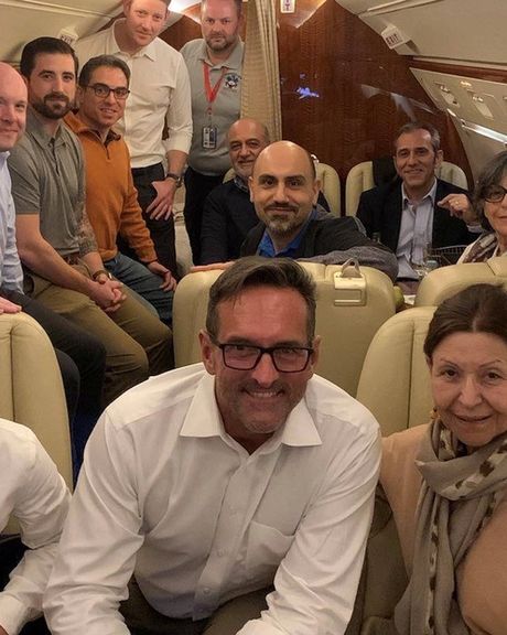 سایت نورنیوز، هویت دو زندانی آزاد شده آمریکایی را رضا بهروزی و فخرالسادات معینی اعلام کرد