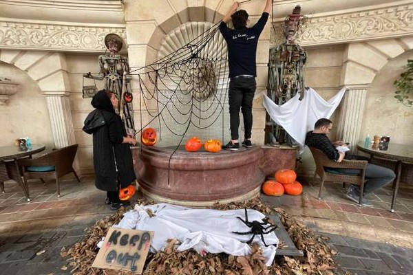 Halloween gathering in Tehran ends in arrests and police crackdown