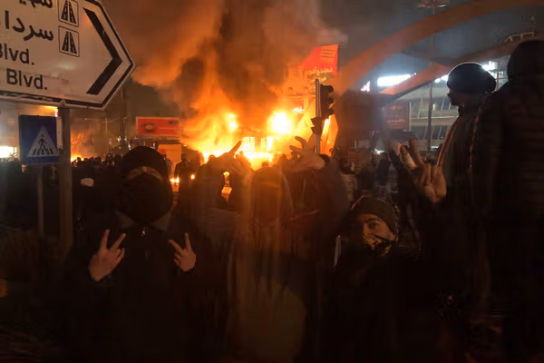 شهروندان از وضعیت بحرانی معترضان در بازداشت گزارش میدهند