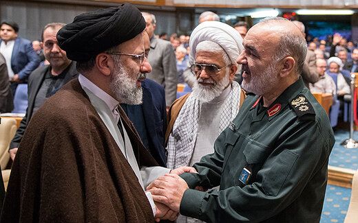 سلامی، فرمانده کل سپاه: رییسجمهور ما یک شخصیت الهی و آسمانی بود