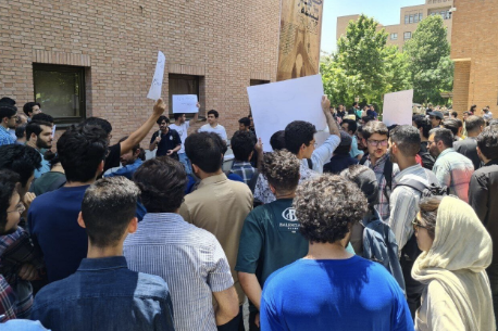 عکس آرشیوی است