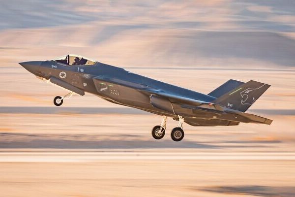 إسرائيل تستخدم مقاتلات F-35 لتدمير مسيّرات إيرانية تحمل أسلحة إلى غزة