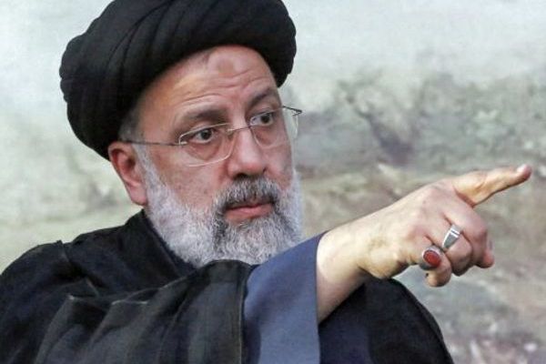 حكومة "رئيسي" تصر على استمرار تعيين قواد من الحرس الثوري محافظين لمدن إيران