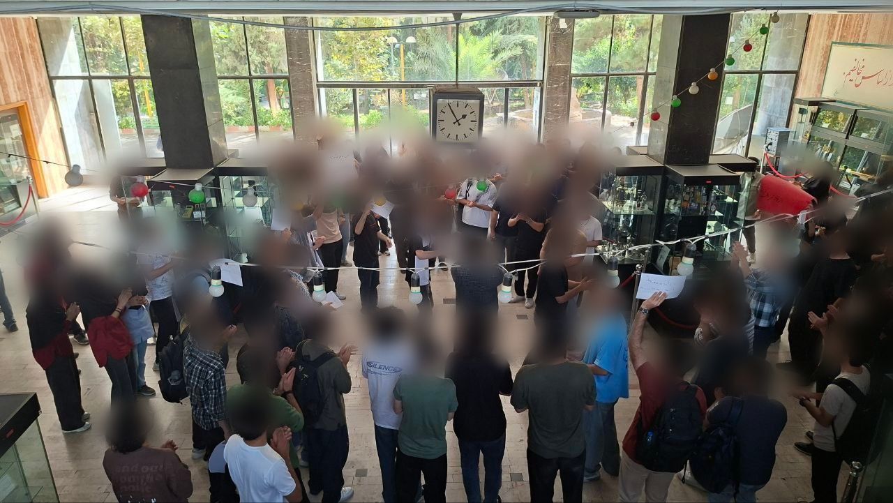 الأجهزة الأمنية تستدعي عدداً من طلاب الجامعة وتهددهم بالاعتقال