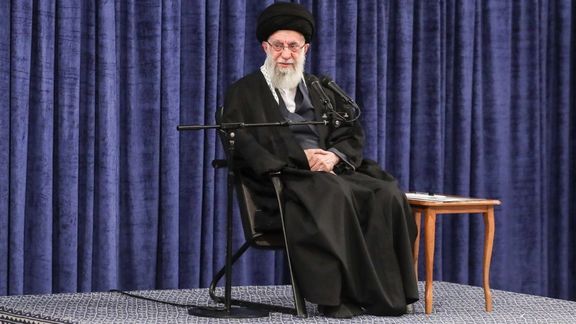 علی خامنهای: گرانیها، بیثباتی بازار و تنزل ارزش پول ملی، بخش تلخ اوضاع اقتصادی ماست