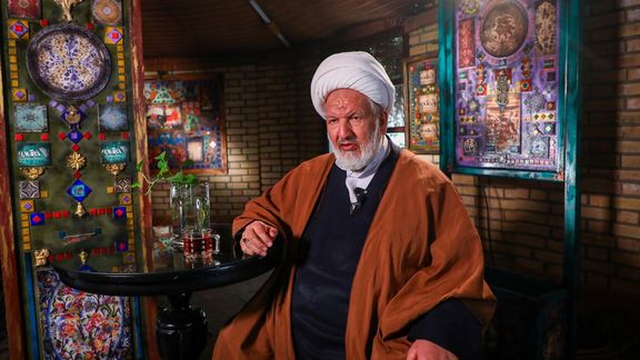 عُرف عنه سرعة إصدار أحكام الإعدام ضد السياسيين.. من هو القاضي علي رازيني؟