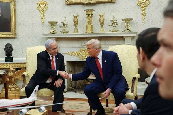 قناة "كان" : ترامب يحسم قرار استئناف الحرب ضد إيران بعد زيارته للصين