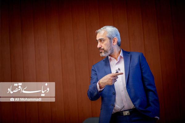 وزیر اقتصاد: در جنگ میدان پیروز شدیم اما جنگ اقتصادی آغاز شده است