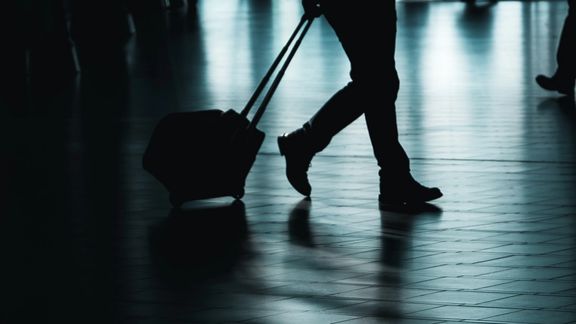 روزنامه اکسپرس: مقامات جمهوری اسلامی و بستگانشان با پنج پرواز در روز از ایران فرار میکنند