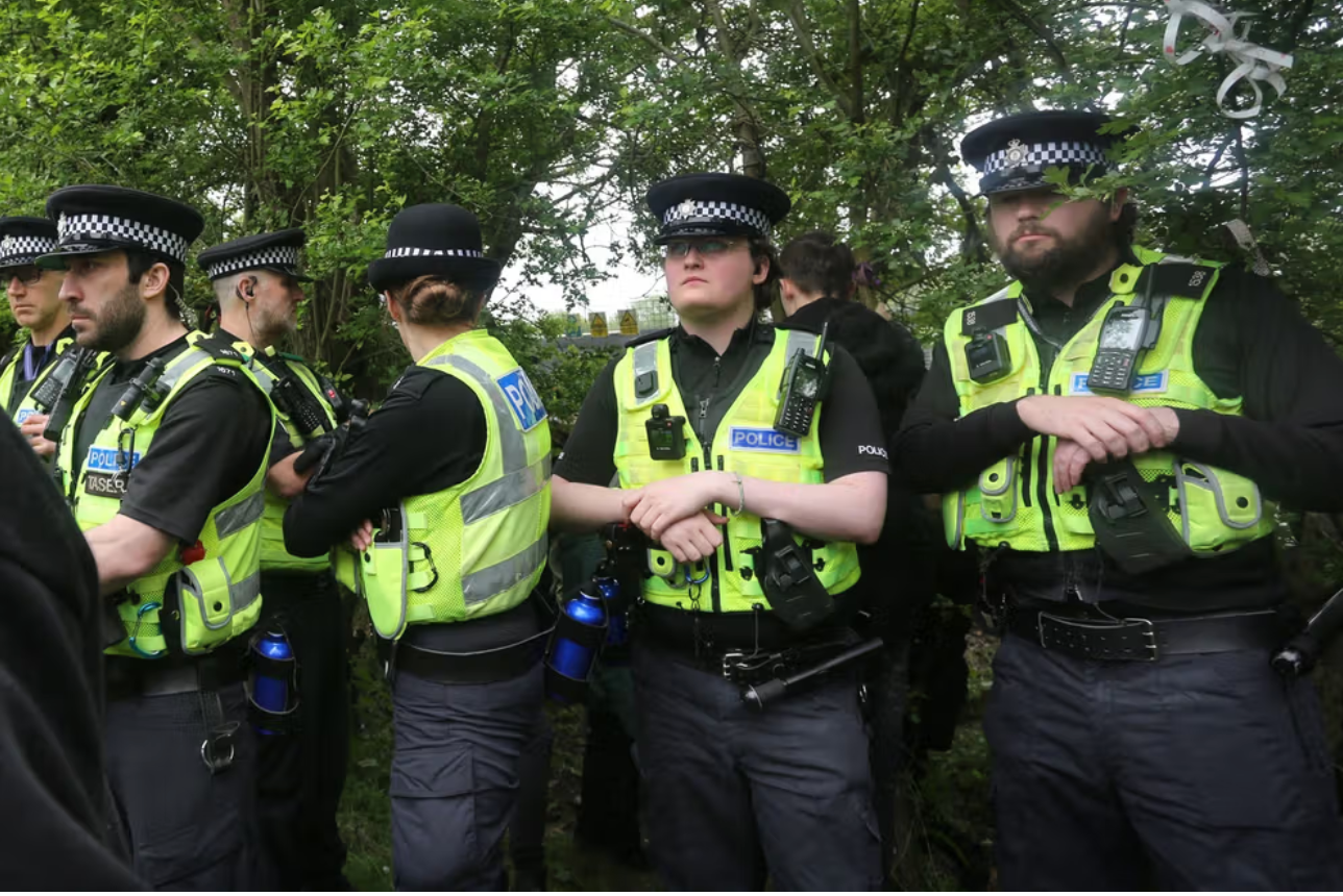 شرطة بريطانيا تعتقل سبعة  إيرانيين بشبهة "جرائم إرهابية"