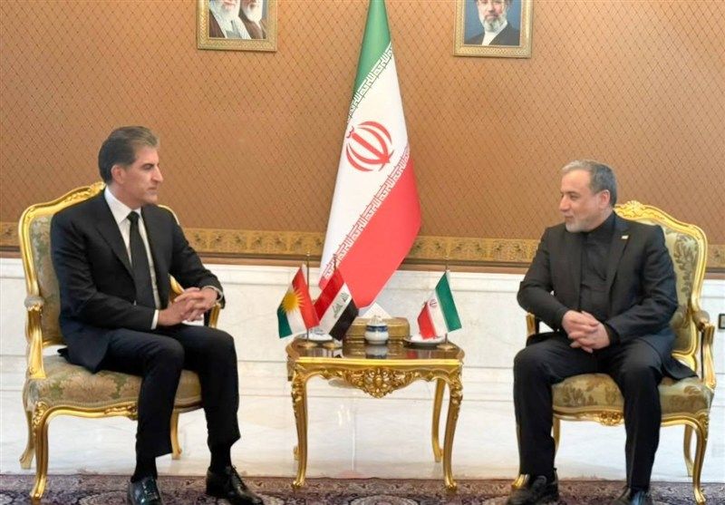 دیدار نچیروان بارزانی با وزیر امور خارجه جمهوری اسلامی در جریان سفر بارزانی و هیات همراهش به ایران برای شرکت در مراسم تشییع جناره علی خامنه‌ای.
