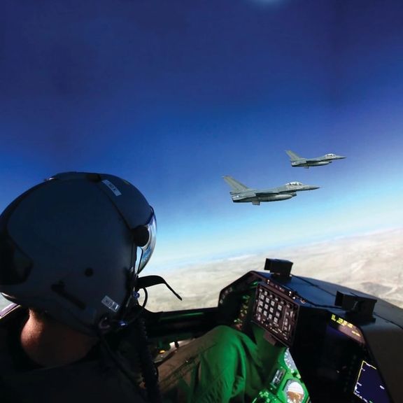 دبیریمهر، مقام سابق دولتی: احتمالا اسرائیل اواسط مهر دوباره حمله کند