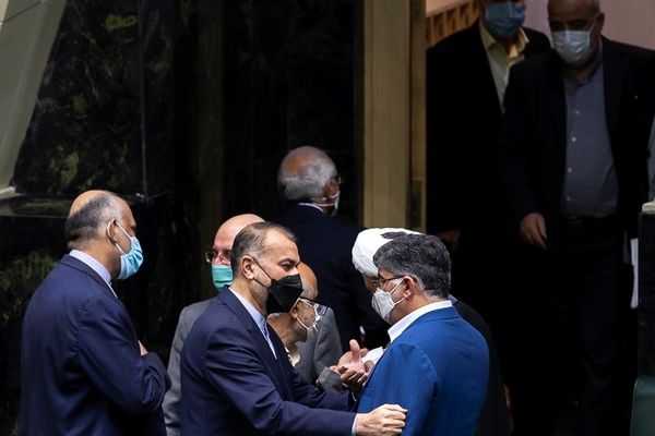 Iran's FM Assures Lawmakers No Direct Talks With US So Far