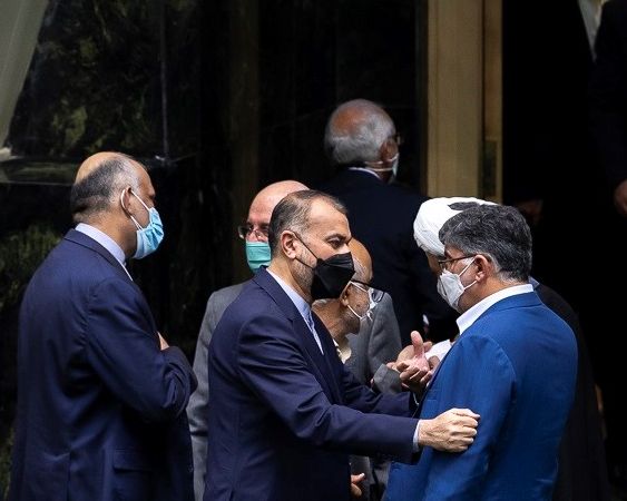 Iran's FM Hossein Amir-Abdollahian in parliament in 2021
