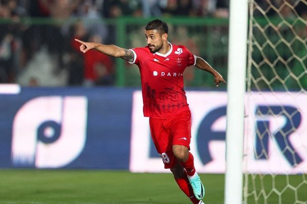 کاظمیان، وینگر پرسپولیس: با هاشمیان من و خیلی از بازیکنان ضرر کردیم، خدا را شکر اوسمار آمد