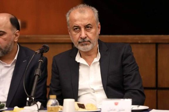 فارس: رضا درویش پس از اتمام حجت بانک شهر، از پرسپولیس برکنار میشود