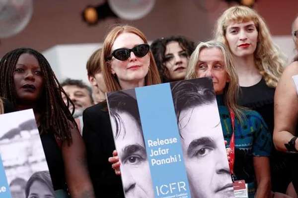 Jailed Iranian Filmmaker Receives Venice Festival Award