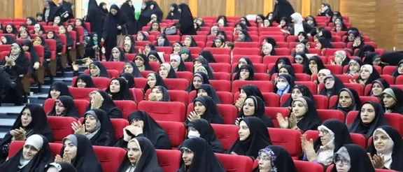 معاونت امور خانواده سپاه از تهیه «بانک اطلاعاتی همسران پاسداران» خبر داد