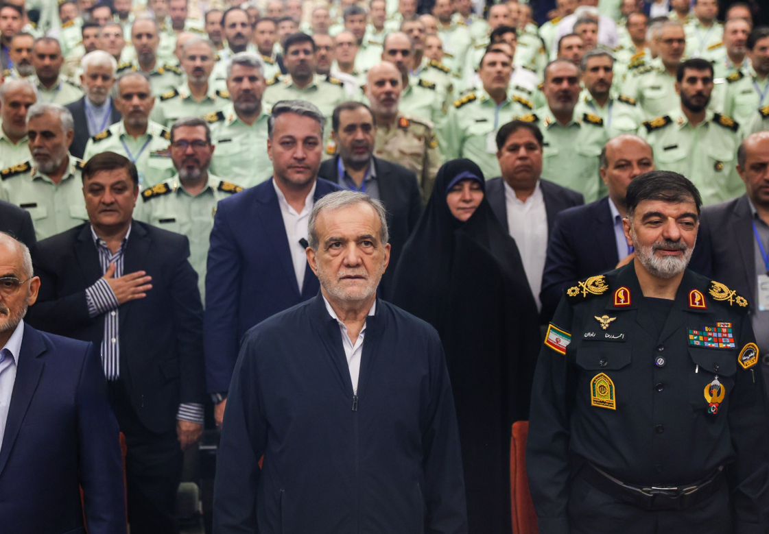 پزشکیان: اگر جوانی در خیابان مشکل دارد، ما مقصریم؛ نتوانسته‌ایم او را آموزش دهیم