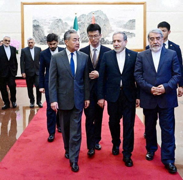 دیدار وزیران امور خارجه جمهوری اسلامی و چین، پکن، ۲۵ شهریور ۱۴۰۵