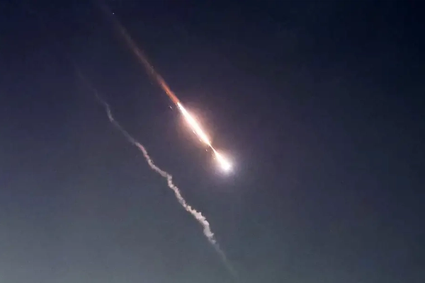 "الوعد الصادق".. هجوم إيران على إسرائيل استعراض للقوة أم الردع غير الرادع؟