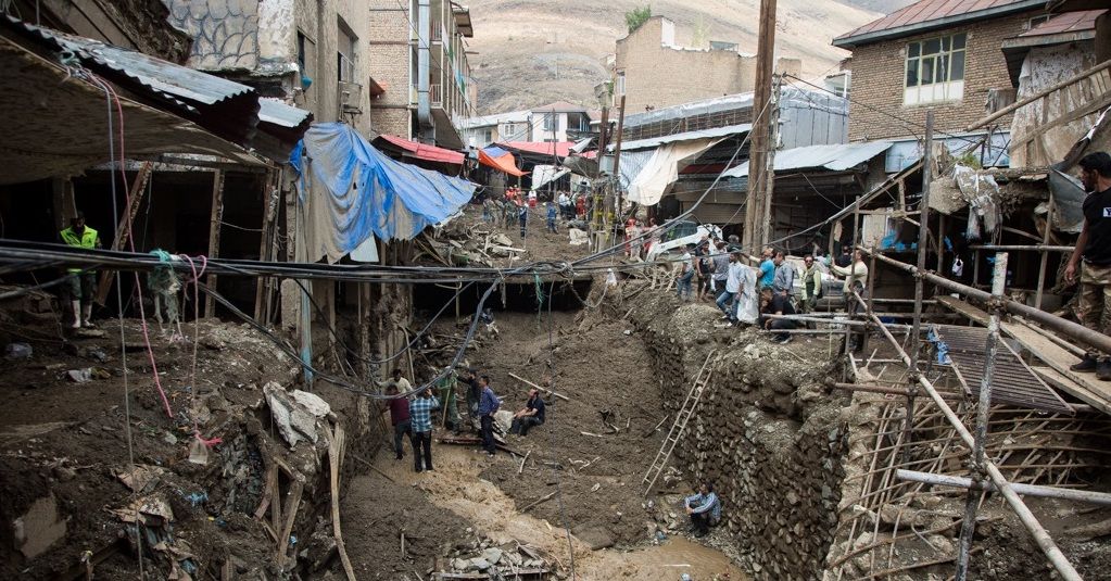 ادامه هشدارها نسبت به خطر بارش‌های غافلگیرکننده و سیل در نقاط مختلف ایران