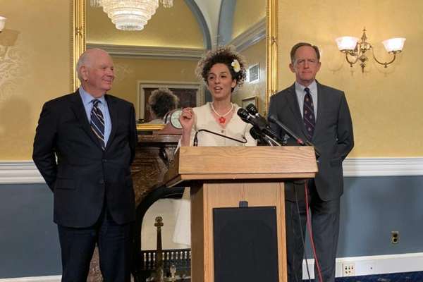 US Congress Reportedly Passes HUNT Act Against Islamic Republic