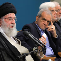 عراقجي: رسالة ترامب إلى خامنئي تضمنت خيارين.. إما الحرب وسفك الدماء أو التفاوض المباشر