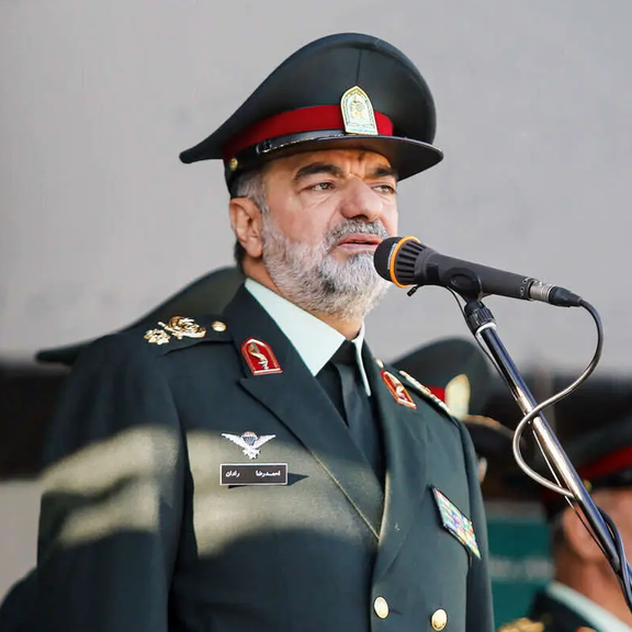 فرمانده انتظامی کل کشور: راه امام حسین هم این بود که تحریمها را شکست