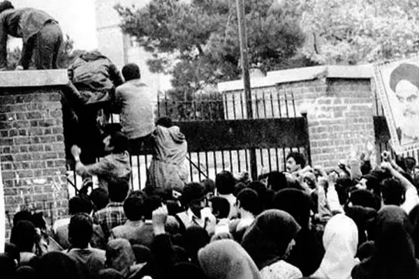 از سفارتنوردی تا نابودی اسرائیل؛ چرا جمهوری اسلامی آدم نمیشود؟