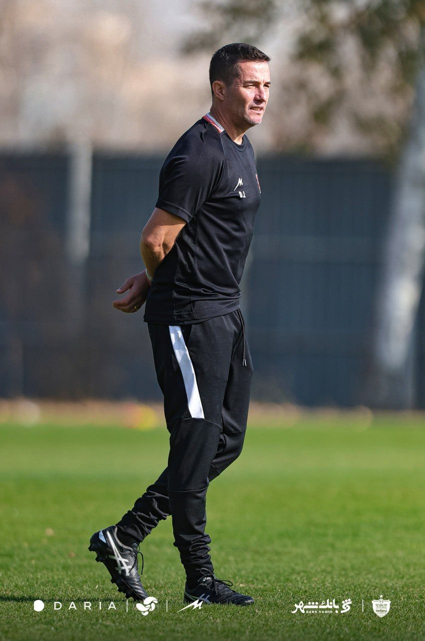 اوسمار، سرمربی پرسپولیس: بدون باکیچ و بیفوما، به دنبال اهداف خود برابر شمس‌آذر هستیم