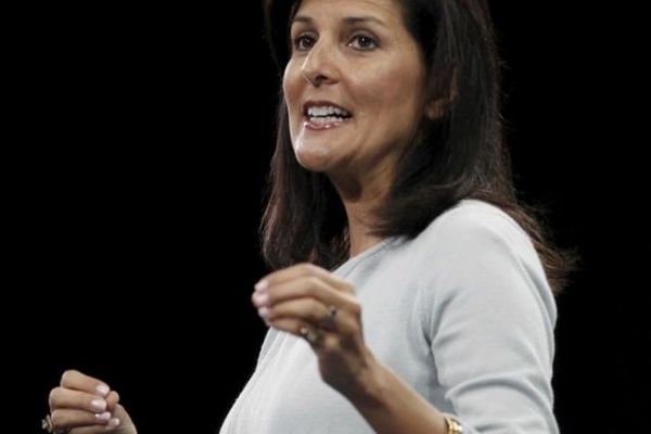 دبلوماسية أميركية سابقة تطالب بـ"الخيار العسكري" إذا لم توقف إيران برنامجها النووي