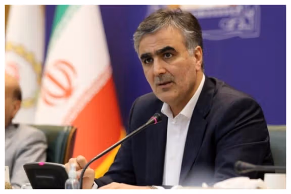 رییس کل بانک مرکزی با شدت گرفتن بحران ارزی از سمت خود کنارهگیری کرد