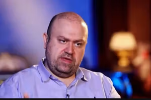 خانواده دانشمند هستهای اعدام شده: روزبه وادی پس از تهدید به شکنجه مادرش اعتراف کرد