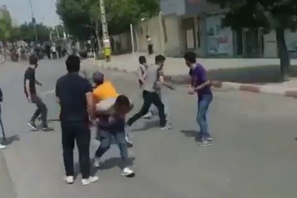 مصدر مطلع لـ"إيران إنترناشيونال": "مقتل 4 متظاهرين برصاص الأمن الإيراني غربي البلاد