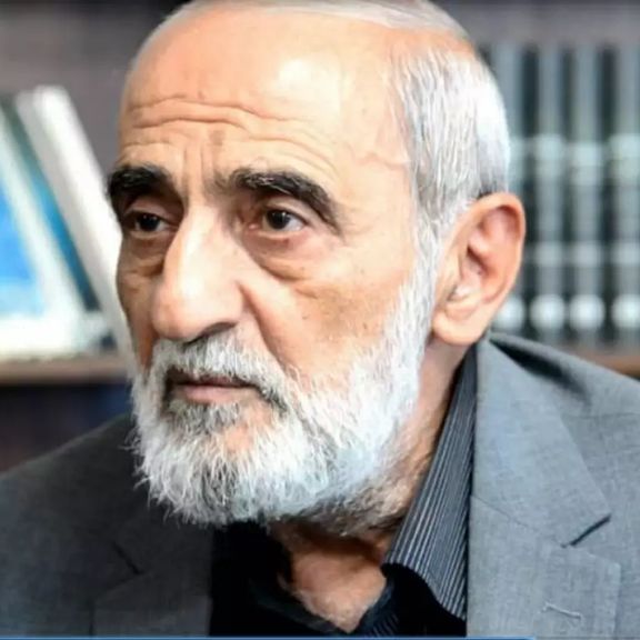 رئيس تحرير صحيفة المرشد الإيراني مخاطبا رئيسي: لماذا أعلنت عن استعدادك لاستئناف المفاوضات؟