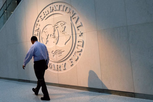 نمایندگان اروپایی هنگام سخنرانی وزیر دارایی روسیه نشست صندوق بینالمللی پول را ترک کردند