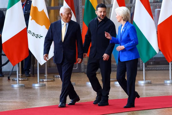 اروپا پشت زلنسکی ایستاد؛ ترامپ حملات اوکراین به پالایشگاههای روسیه را «شرمآور» خواند