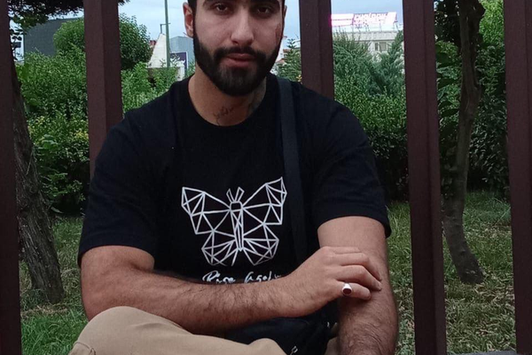 رضا منجیآزاد، ۲۷ ساله شامگاه ۱۸ دی در سبزهمیدان رشت کشته شد