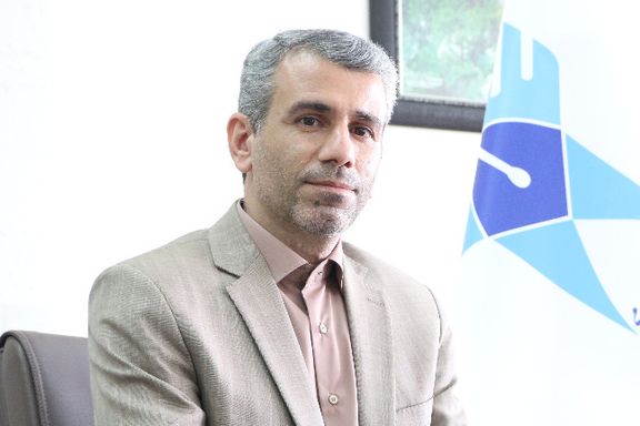 رییس دانشگاه آزاد لرستان: نمایندگی خامنهای برای دانشجویان لباس فرم واحد طراحی کند