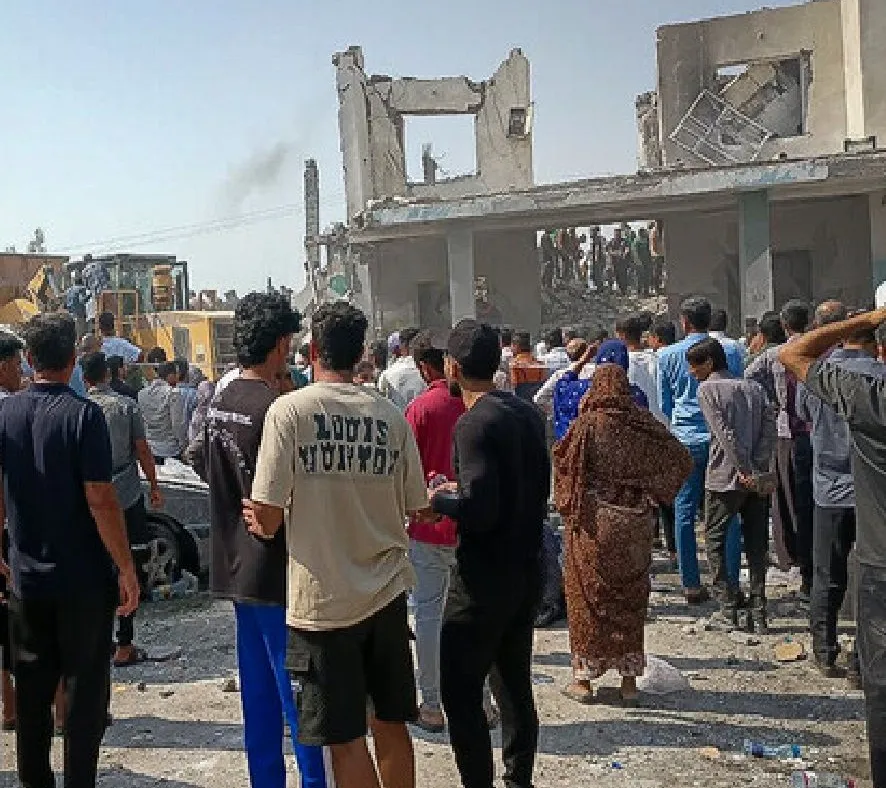 یک مقام اسرائیلی میگوید حمله به مدرسهای در میناب «خطای موشکی ایران» بود