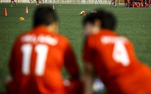 متهم تعرض به ۱۵ نوجوان در مدرسه فوتبال مشهد از دو خبرنگار شکایت کرد