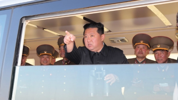 کره شمالی یک سلاح هدایتشونده تاکتیکی جدید را با هدف افزایش توان هستهای خود آزمایش کرد