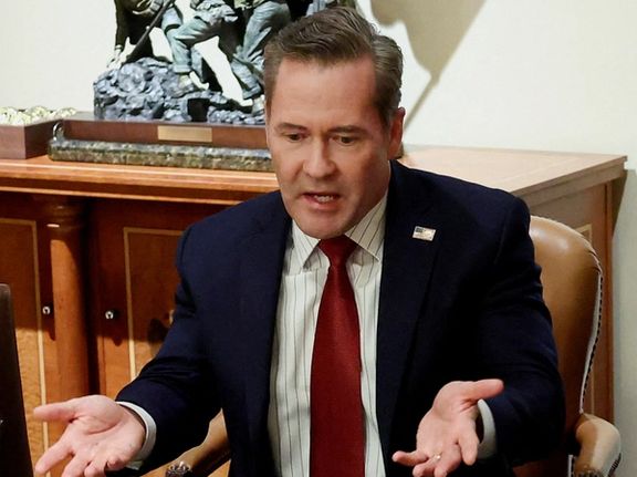 ترامپ والتز را از مقام مشاور امنیت ملی کاخ سفید برکنار کرد