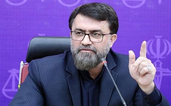 دادستان قزوین از بازداشت زنی به دلیل ضبط ویدیو در بیمارستان از دانش آموزان مسموم خبر داد