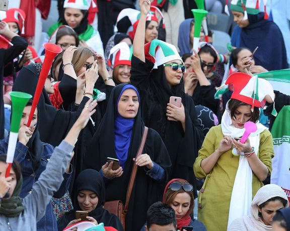 معاون وزیر ورزش: ورزشگاهها فضای مناسبی برای زنان و خانوادهها نیست و امکانات نداریم