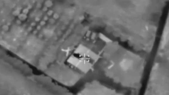 هواپیماهای جنگنده اسرائیل به اهداف مختلف حزبالله در مرکز و جنوب لبنان حمله کردند