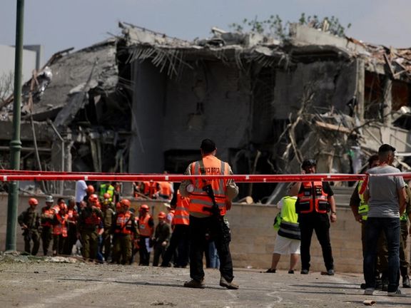 Iran holds off hitting US as Trump hints at regime change