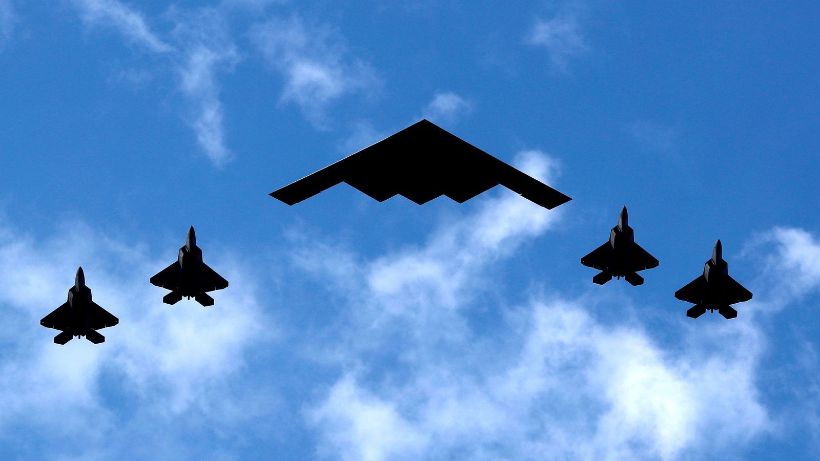 فرمانده ارشد سنتکام گزینه‌های نظامی علیه جمهوری اسلامی را به ترامپ ارائه کرد